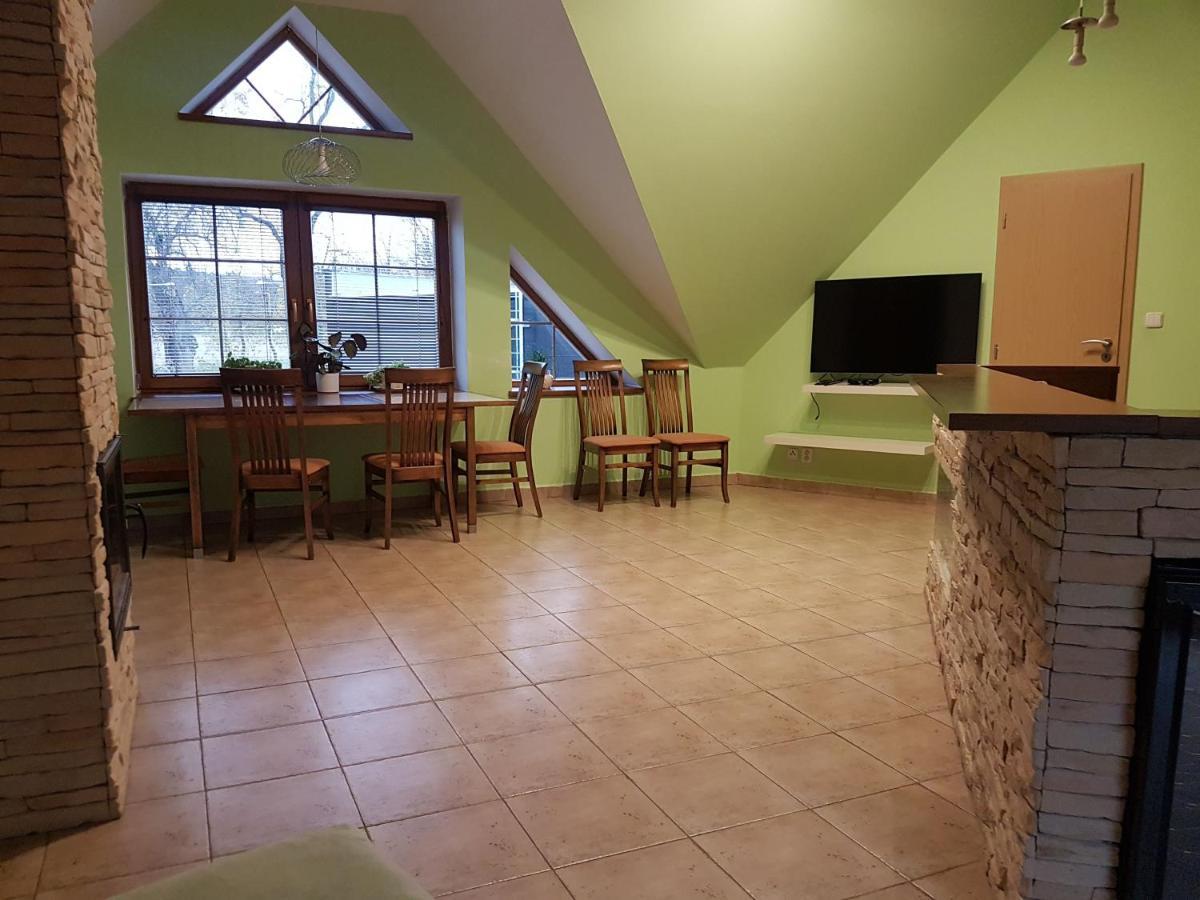 Apartman V Aleji Slavkov u Brna Exterior photo